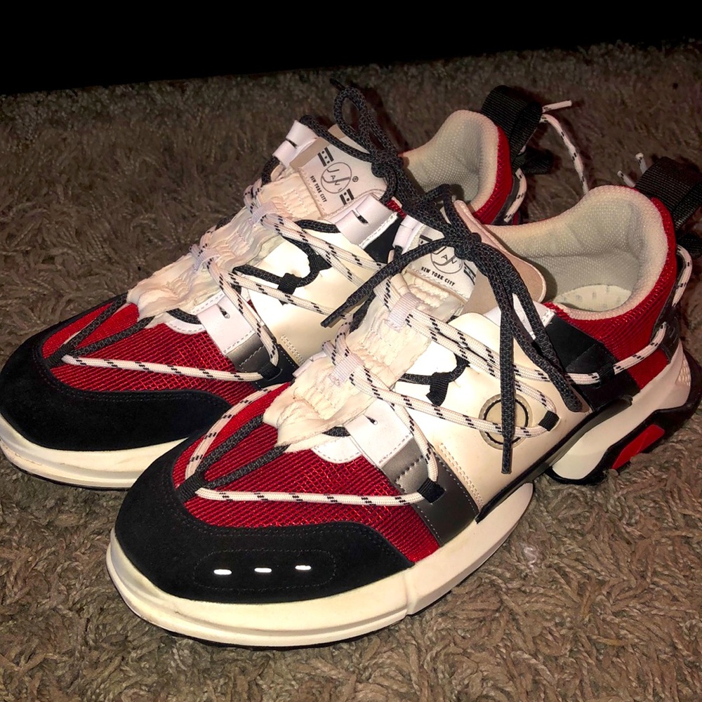 Men Javi Sneakers